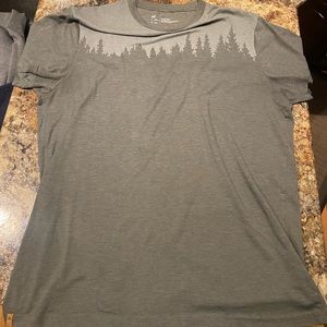 Tentree olive tshirt